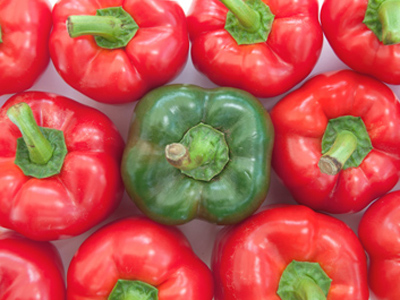 11+ Odd Ones Out Illustration | Red and green peppers